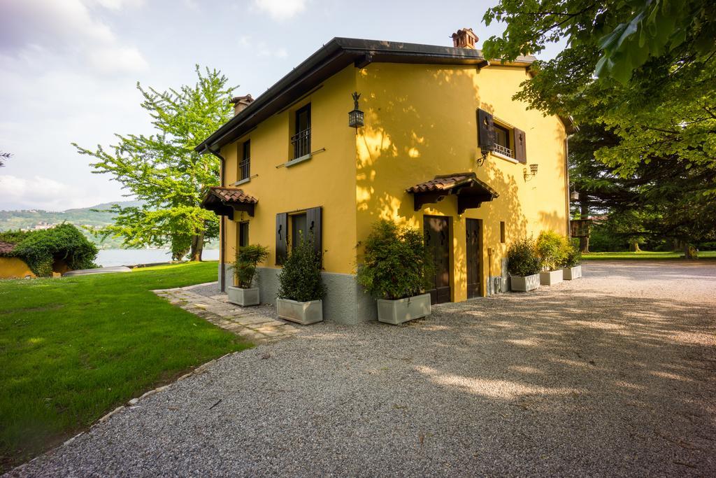 Relais Di Villa Adinolfi Annone di Brianza Bagian luar foto